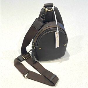 Elegant Brown Crossbody Bag